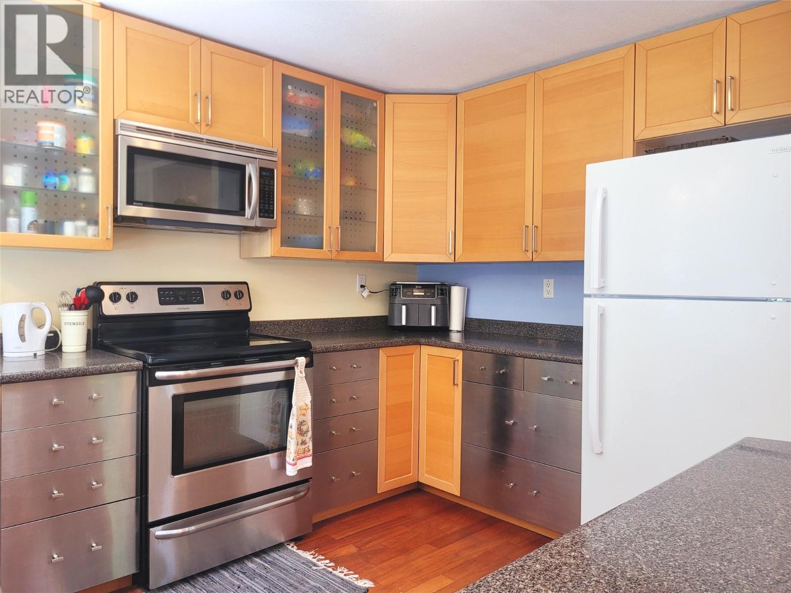 5289 Clearwater Valley Road, Clearwater, British Columbia  V0E 1N1 - Photo 8 - 10393730