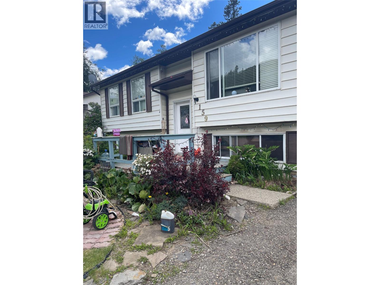 159 Gwillim Crescent, Tumbler Ridge, British Columbia  V0C 2W0 - Photo 2 - 10393589