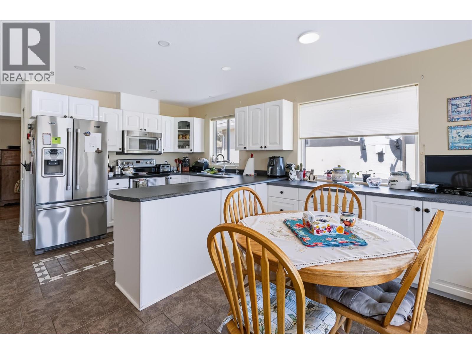 4206 Golf Course Drive, Osoyoos, British Columbia  V0H 1V4 - Photo 6 - 10392977