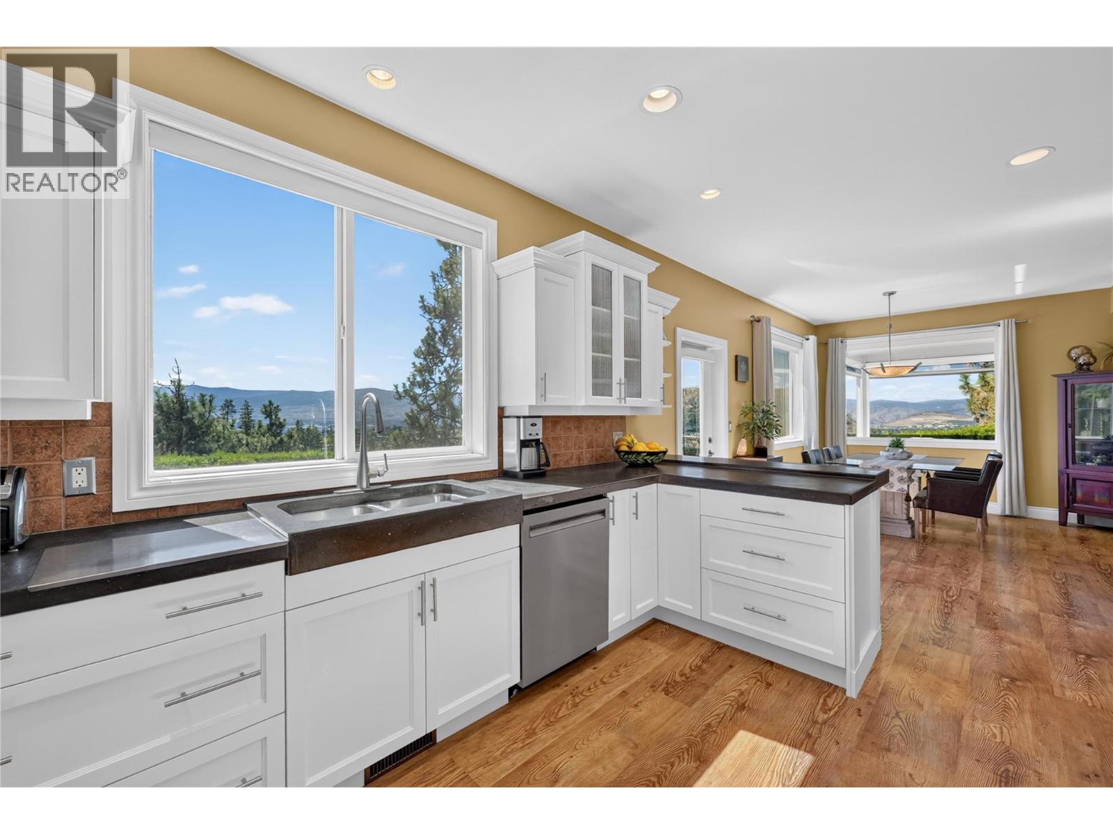 1124 Peak Point Drive, West Kelowna, British Columbia  V1Z 4A9 - Photo 12 - 10393752