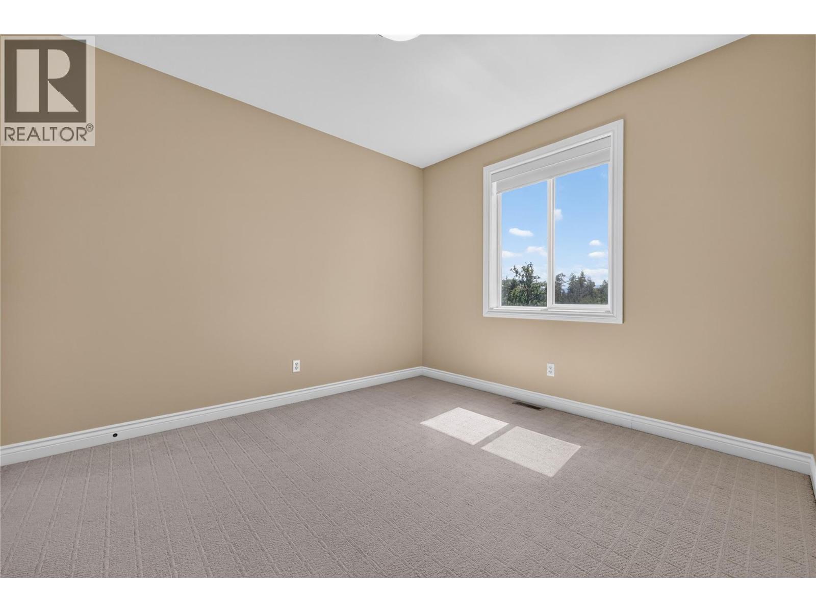 1124 Peak Point Drive, West Kelowna, British Columbia  V1Z 4A9 - Photo 35 - 10393752