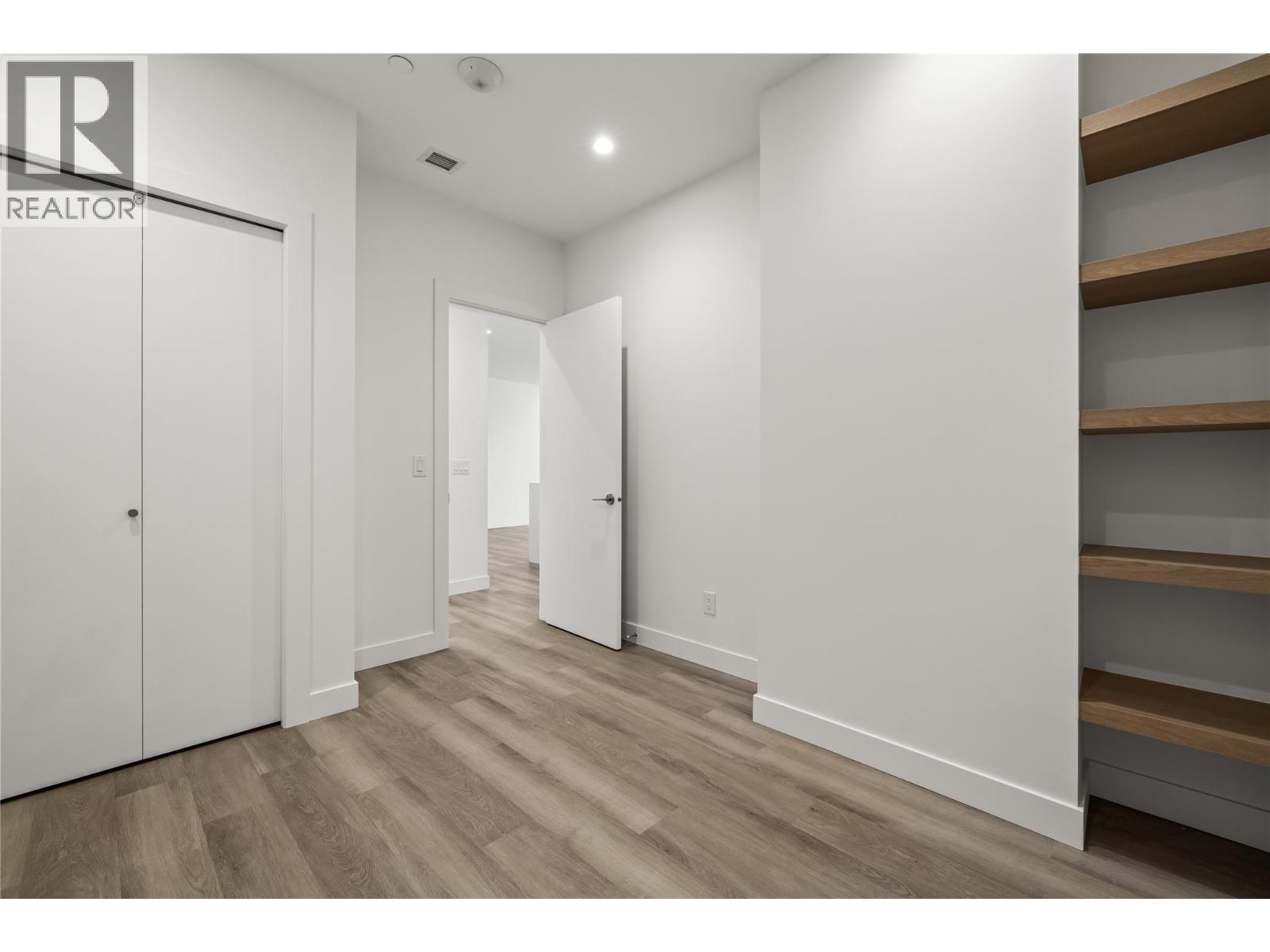 3340 Lakeshore Drive Unit# 306, Kelowna, British Columbia  V1W 0H6 - Photo 27 - 10393690