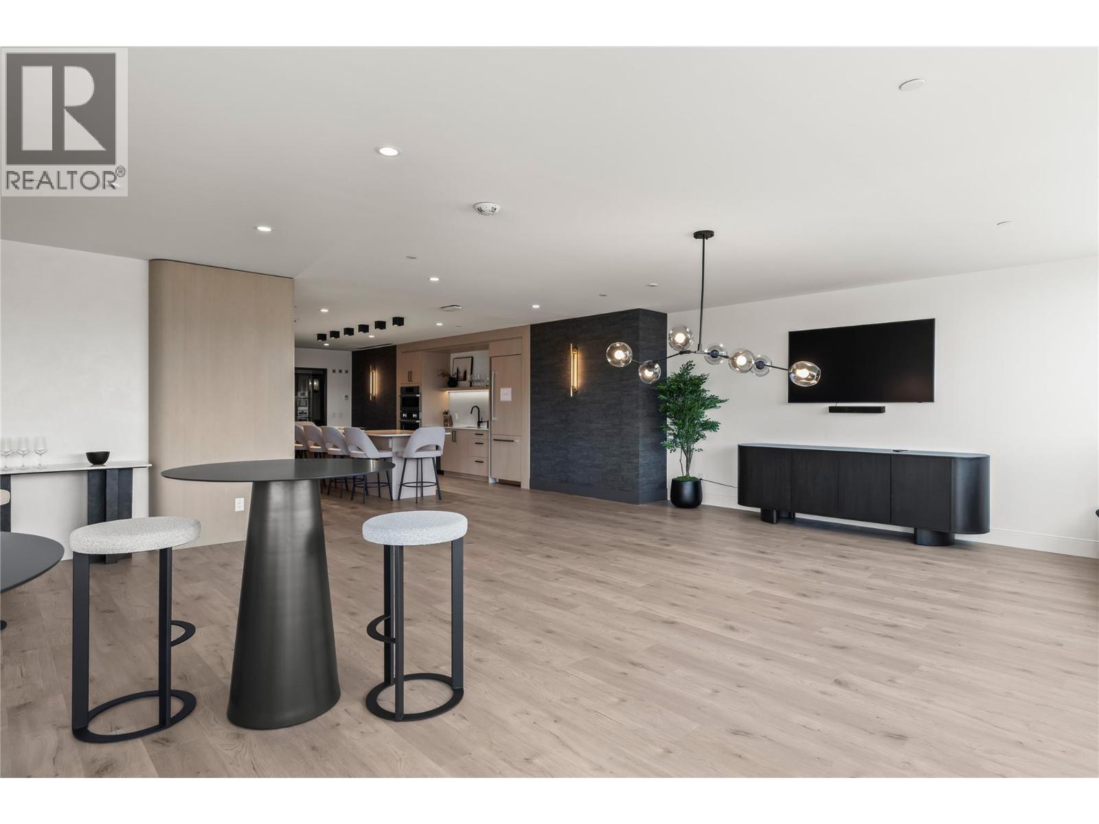 3340 Lakeshore Drive Unit# 306, Kelowna, British Columbia  V1W 0H6 - Photo 43 - 10393690