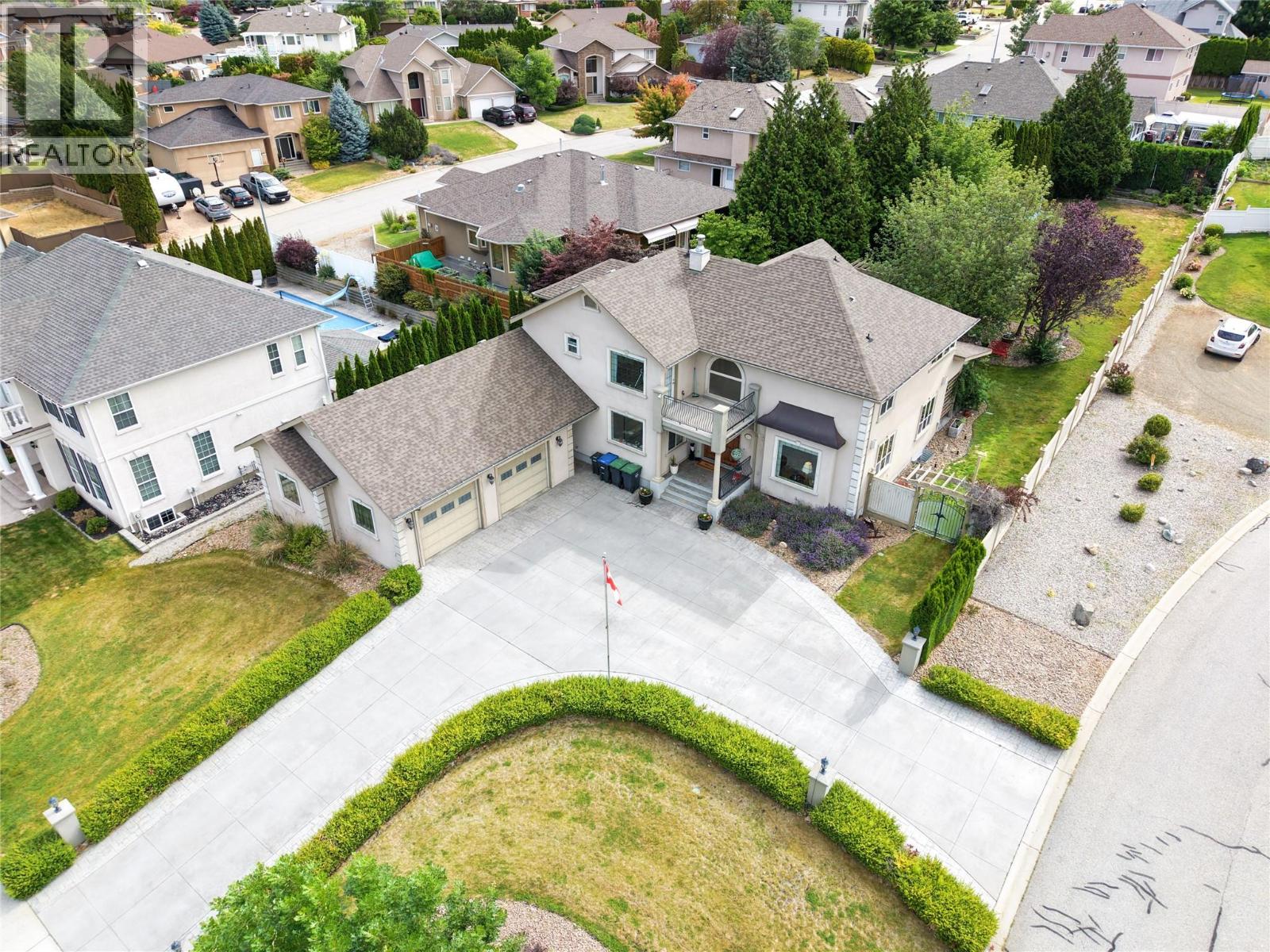 102 Westview Drive, Penticton, British Columbia  V2A 7R2 - Photo 2 - 10380096