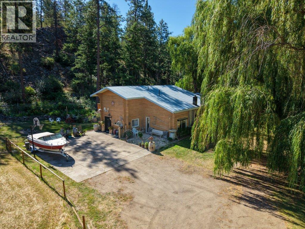 1876 Willowbrook Road, Oliver, British Columbia  V0H 1T0 - Photo 1 - 10392960