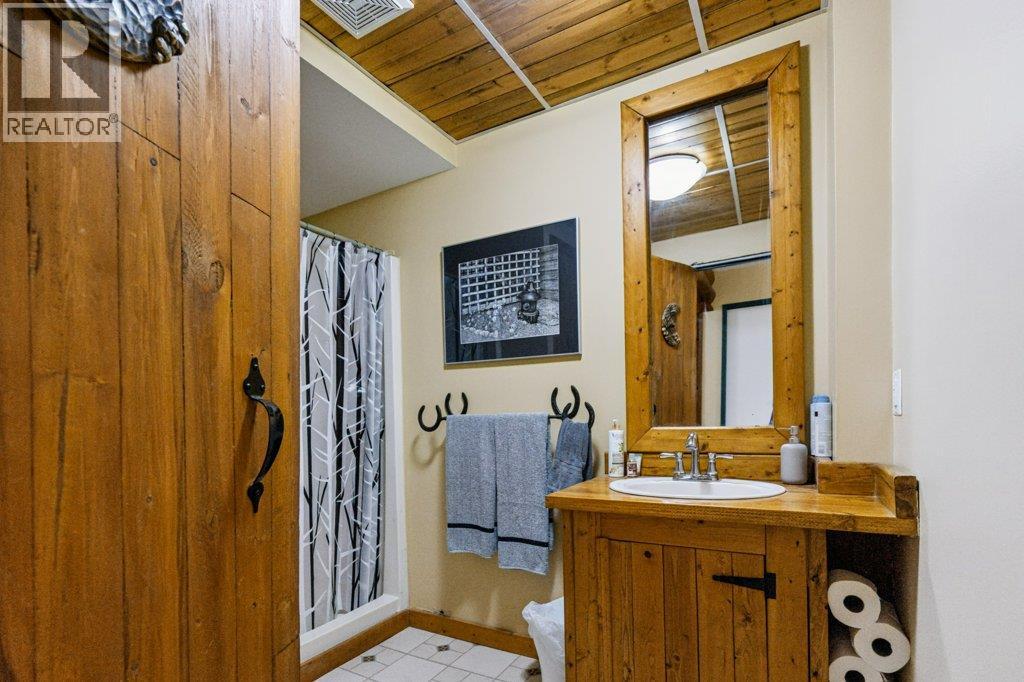 1876 Willowbrook Road, Oliver, British Columbia  V0H 1T0 - Photo 15 - 10392960