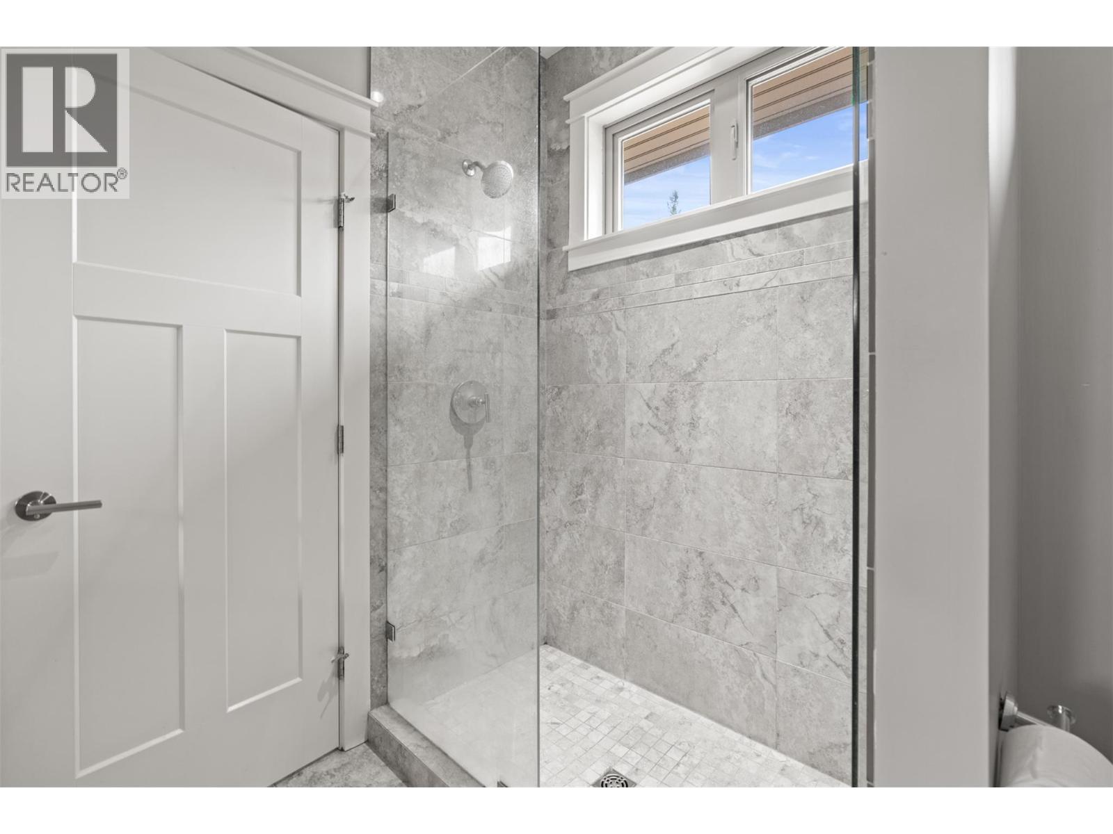 246 Dormie Place, Vernon, British Columbia  V1H 1Y5 - Photo 27 - 10391984