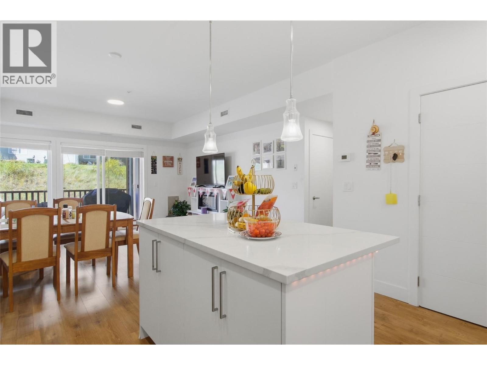 2046 Robson Place Unit# 216, Kamloops, British Columbia  V2E 0A5 - Photo 6 - 10393459