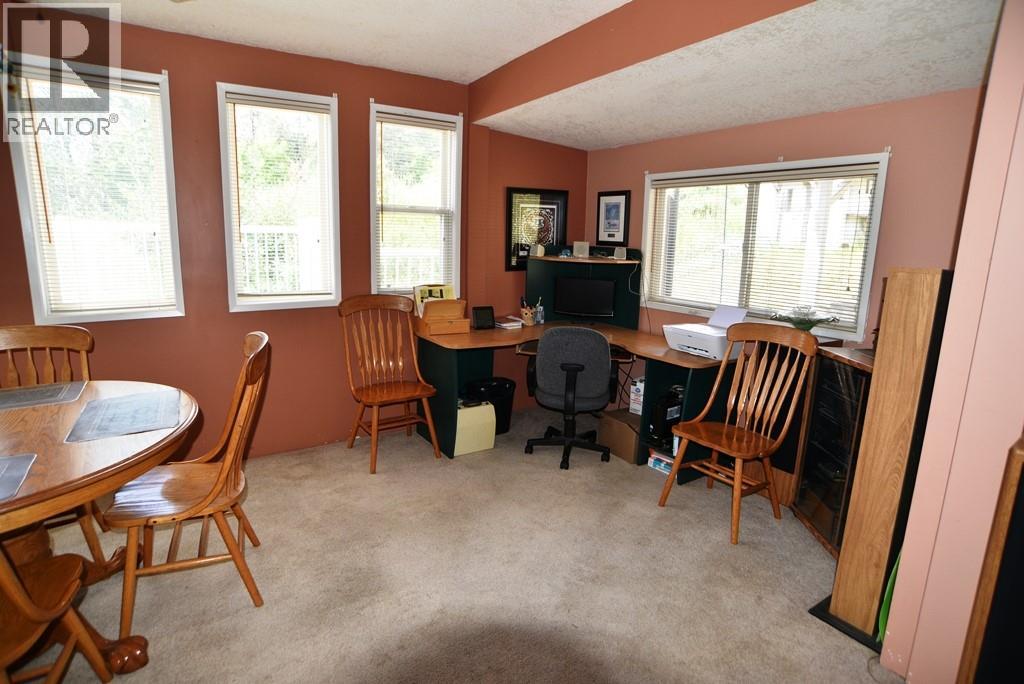 1765 3b Highway, Fruitvale, British Columbia  V0G 1L0 - Photo 17 - 10389409