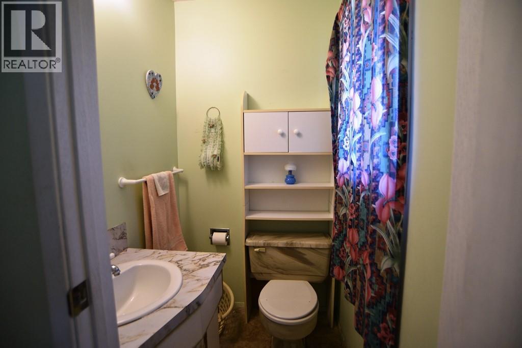 1765 3b Highway, Fruitvale, British Columbia  V0G 1L0 - Photo 29 - 10389409