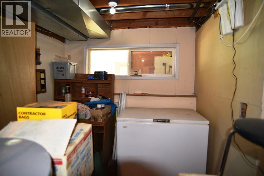 1765 3b Highway, Fruitvale, British Columbia  V0G 1L0 - Photo 38 - 10389409