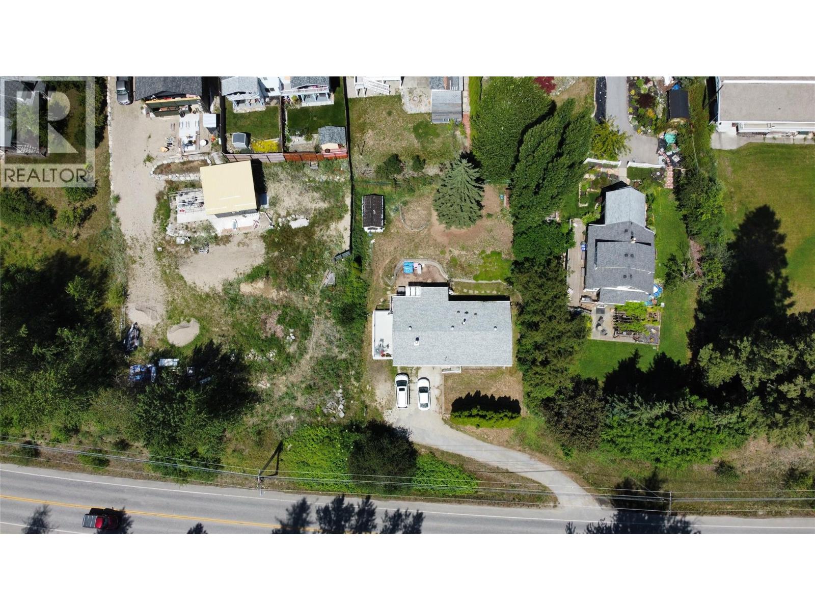1765 3b Highway, Fruitvale, British Columbia  V0G 1L0 - Photo 45 - 10389409