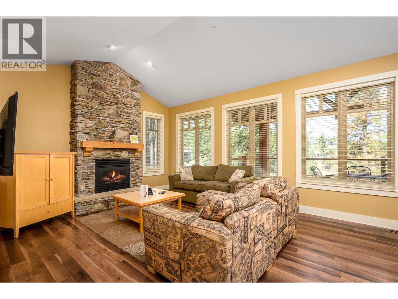 251 Predator Ridge Drive Unit# 47, Vernon, British Columbia  V1H 1V2 - Photo 12 - 10393660