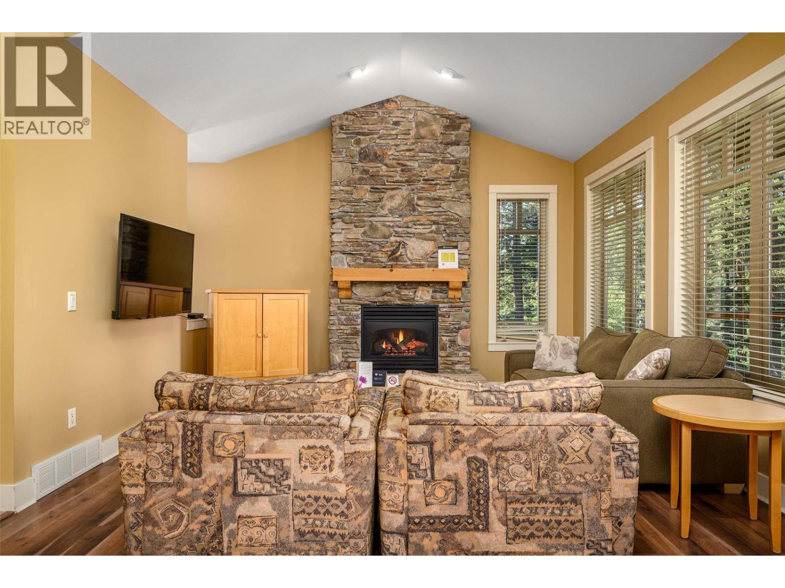251 Predator Ridge Drive Unit# 47, Vernon, British Columbia  V1H 1V2 - Photo 13 - 10393660