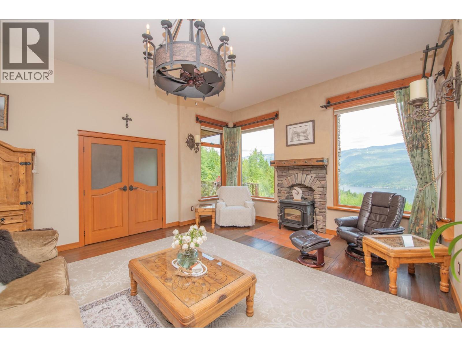 1309 Eagle Ridge Road, Lumby, British Columbia  V0E 2G4 - Photo 18 - 10391939