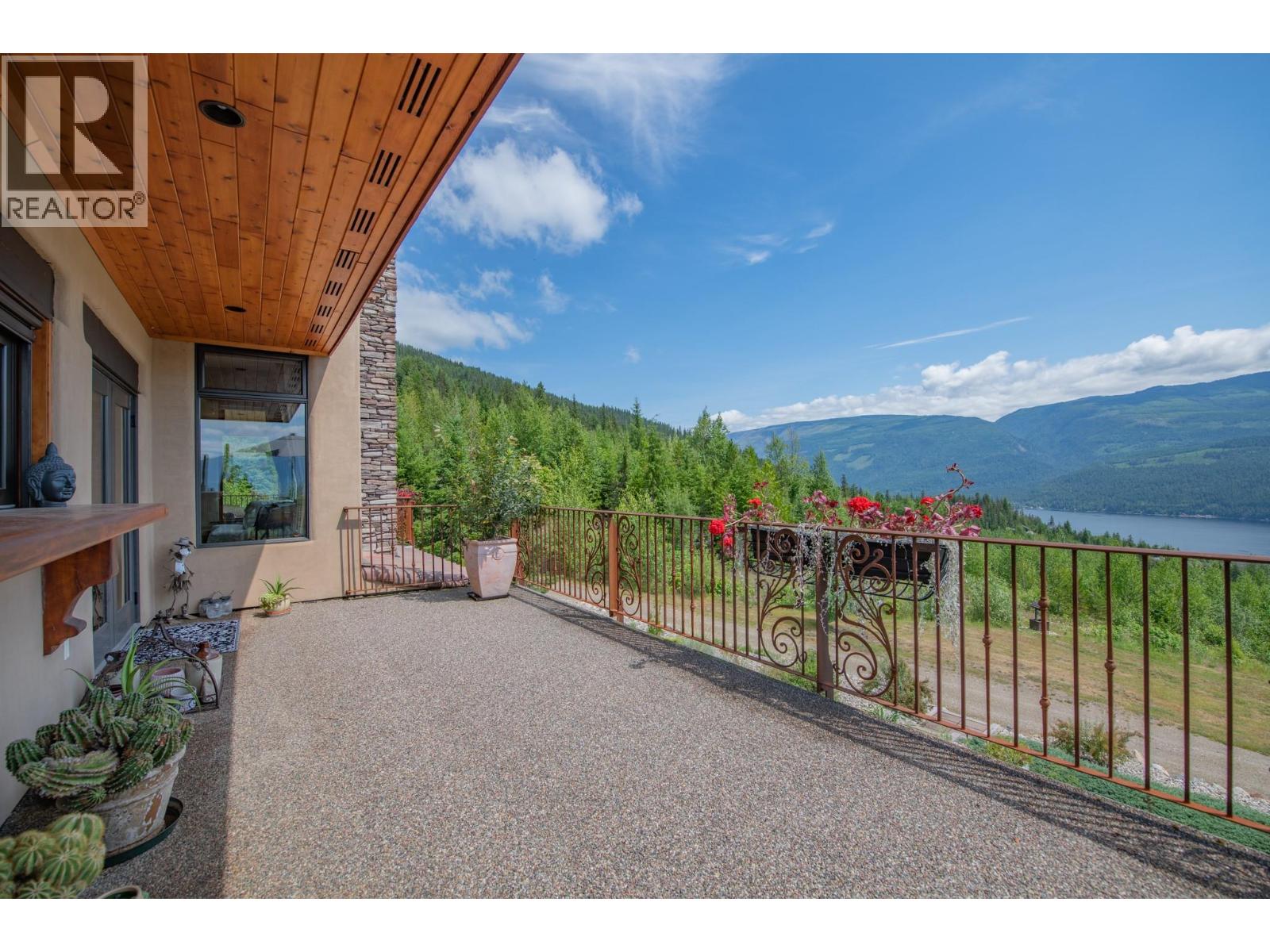 1309 Eagle Ridge Road, Lumby, British Columbia  V0E 2G4 - Photo 21 - 10391939