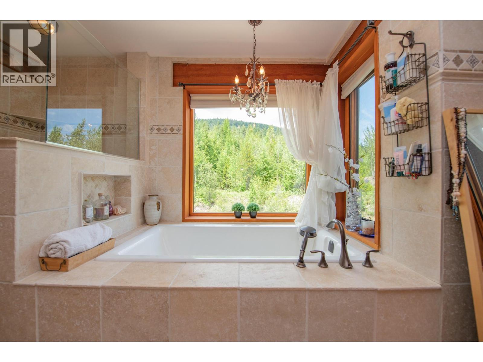 1309 Eagle Ridge Road, Lumby, British Columbia  V0E 2G4 - Photo 26 - 10391939