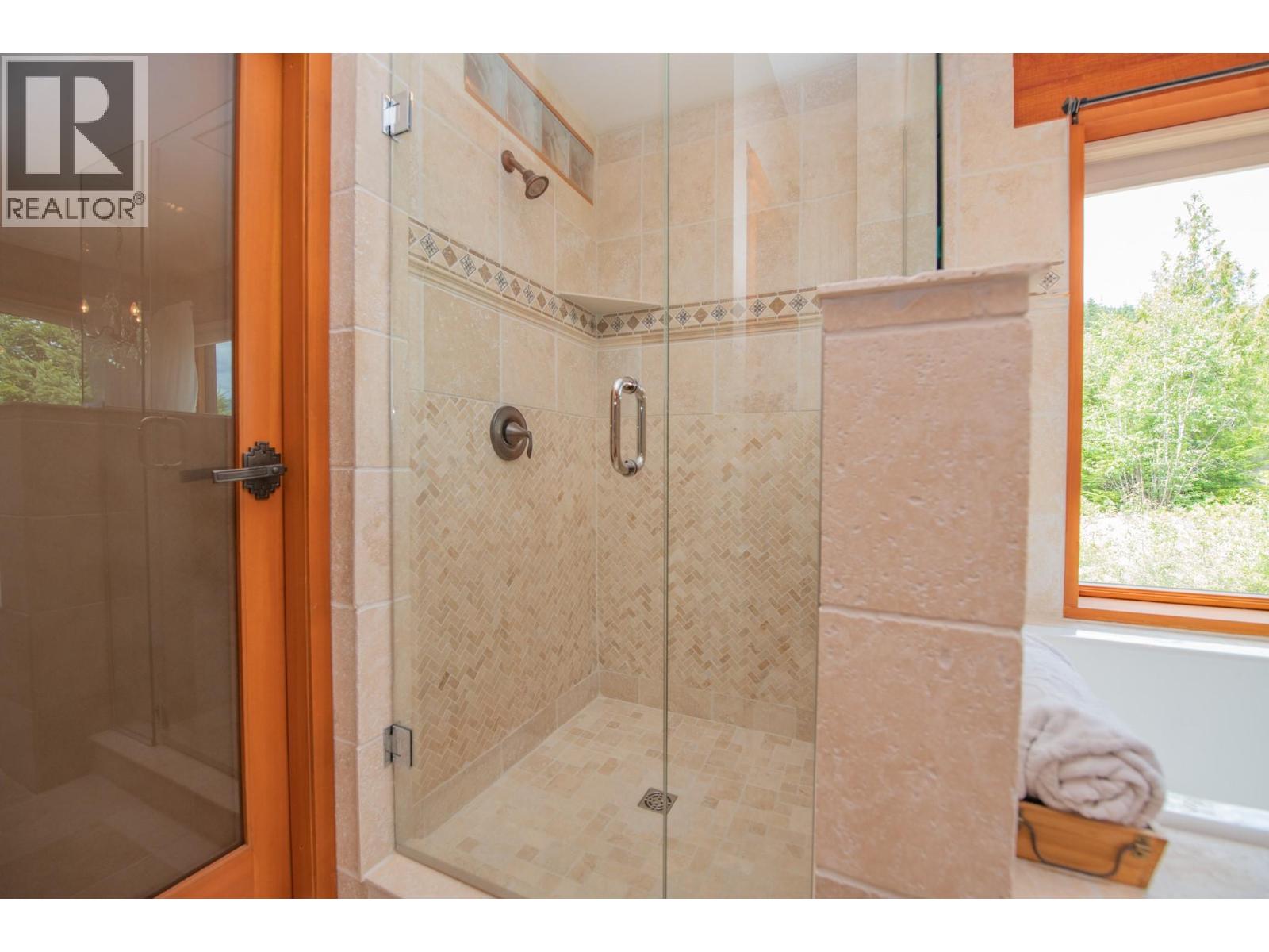 1309 Eagle Ridge Road, Lumby, British Columbia  V0E 2G4 - Photo 27 - 10391939