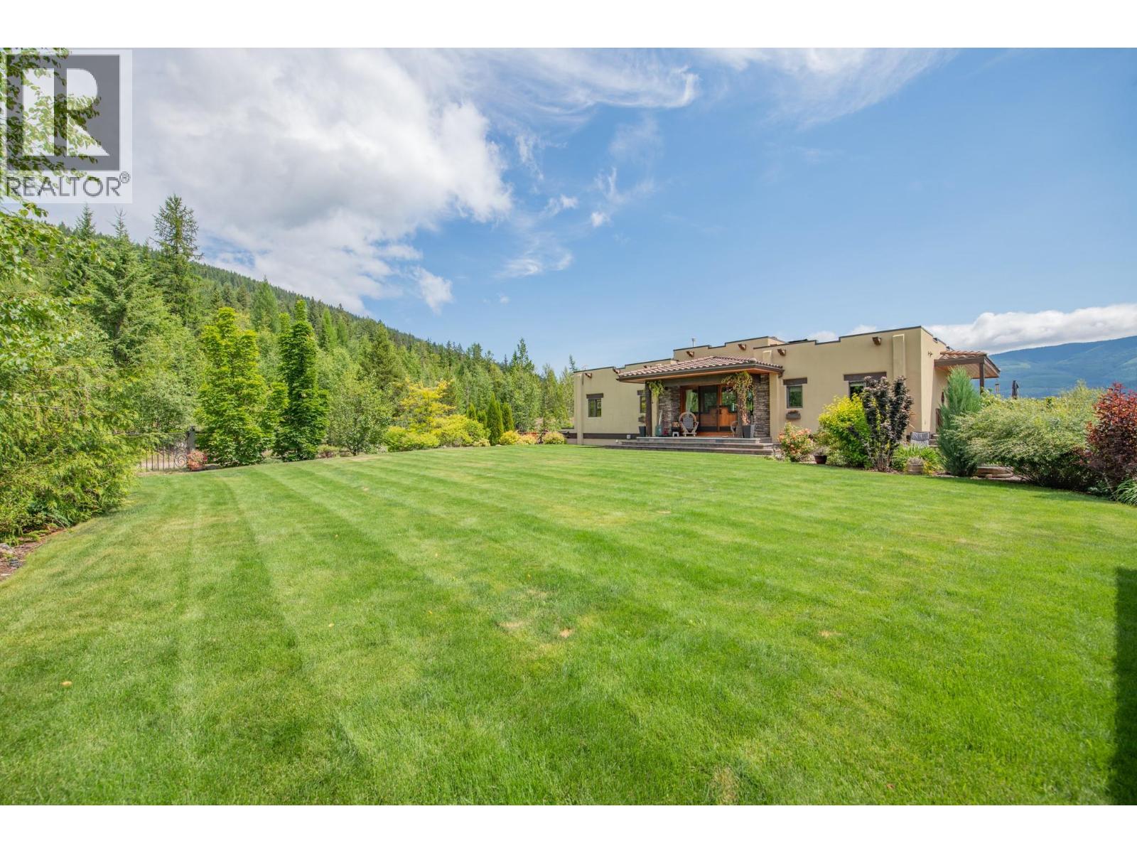 1309 Eagle Ridge Road, Lumby, British Columbia  V0E 2G4 - Photo 60 - 10391939
