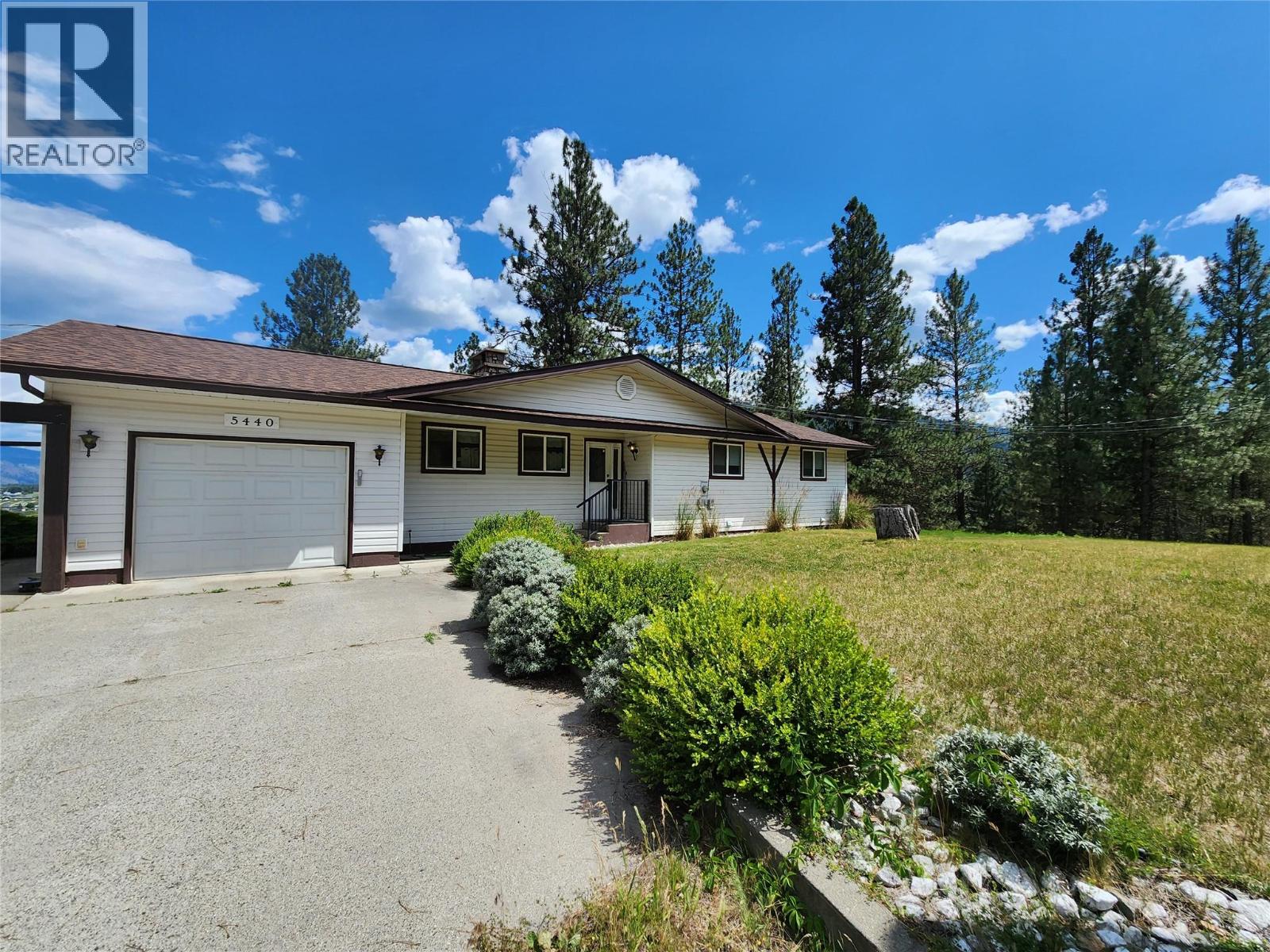 5440 41 Highway, Grand Forks, British Columbia  V0H 1H5 - Photo 1 - 10389271