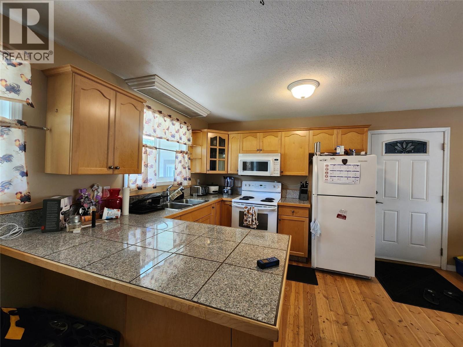 5440 41 Highway, Grand Forks, British Columbia  V0H 1H5 - Photo 11 - 10389271