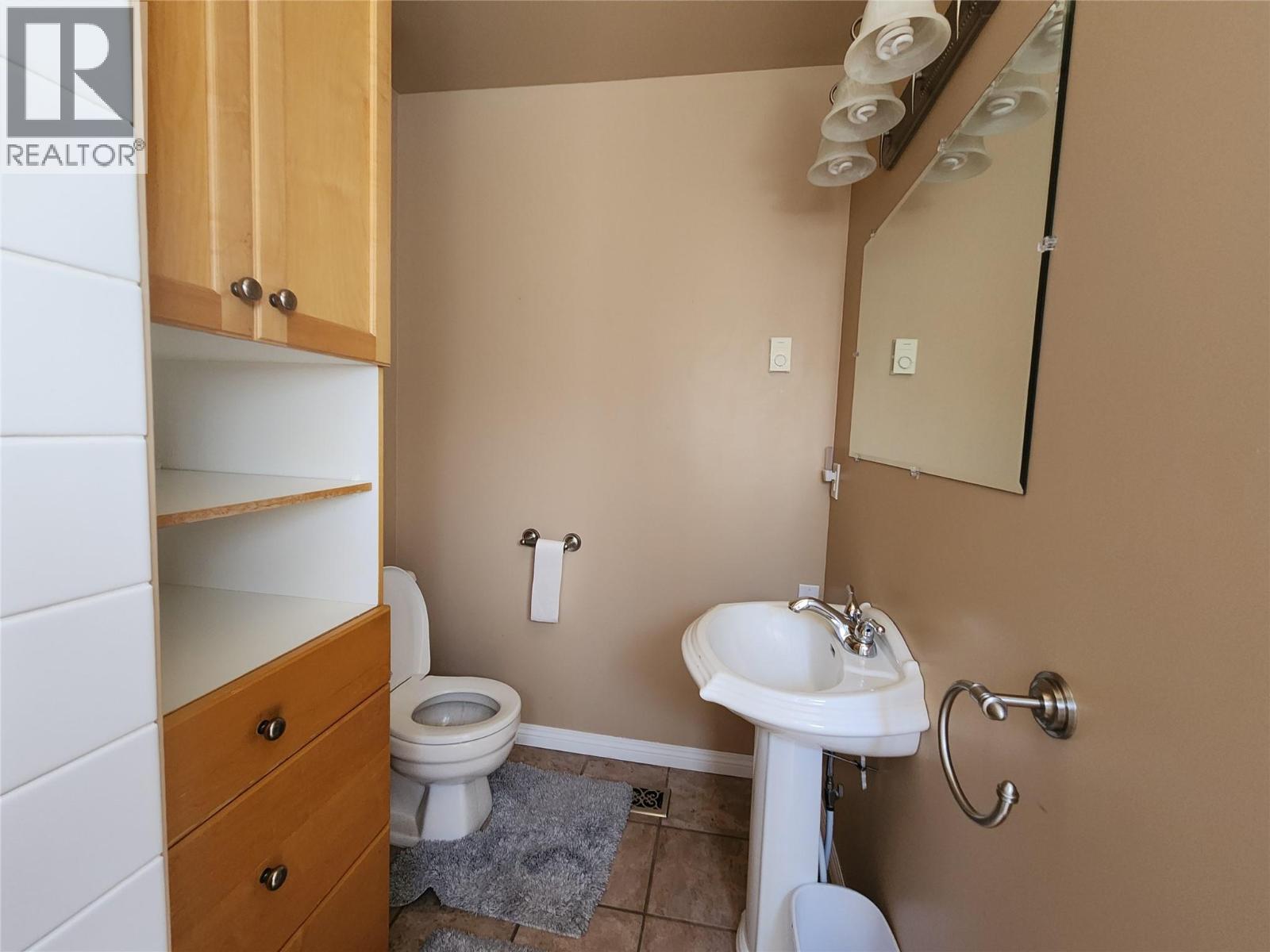 5440 41 Highway, Grand Forks, British Columbia  V0H 1H5 - Photo 13 - 10389271