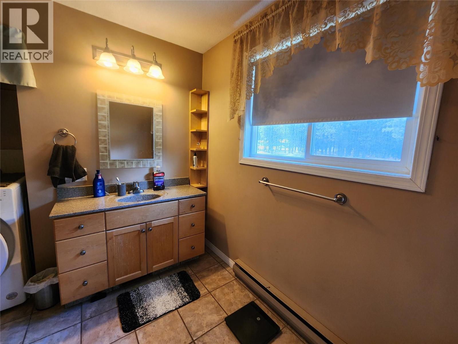 5440 41 Highway, Grand Forks, British Columbia  V0H 1H5 - Photo 20 - 10389271