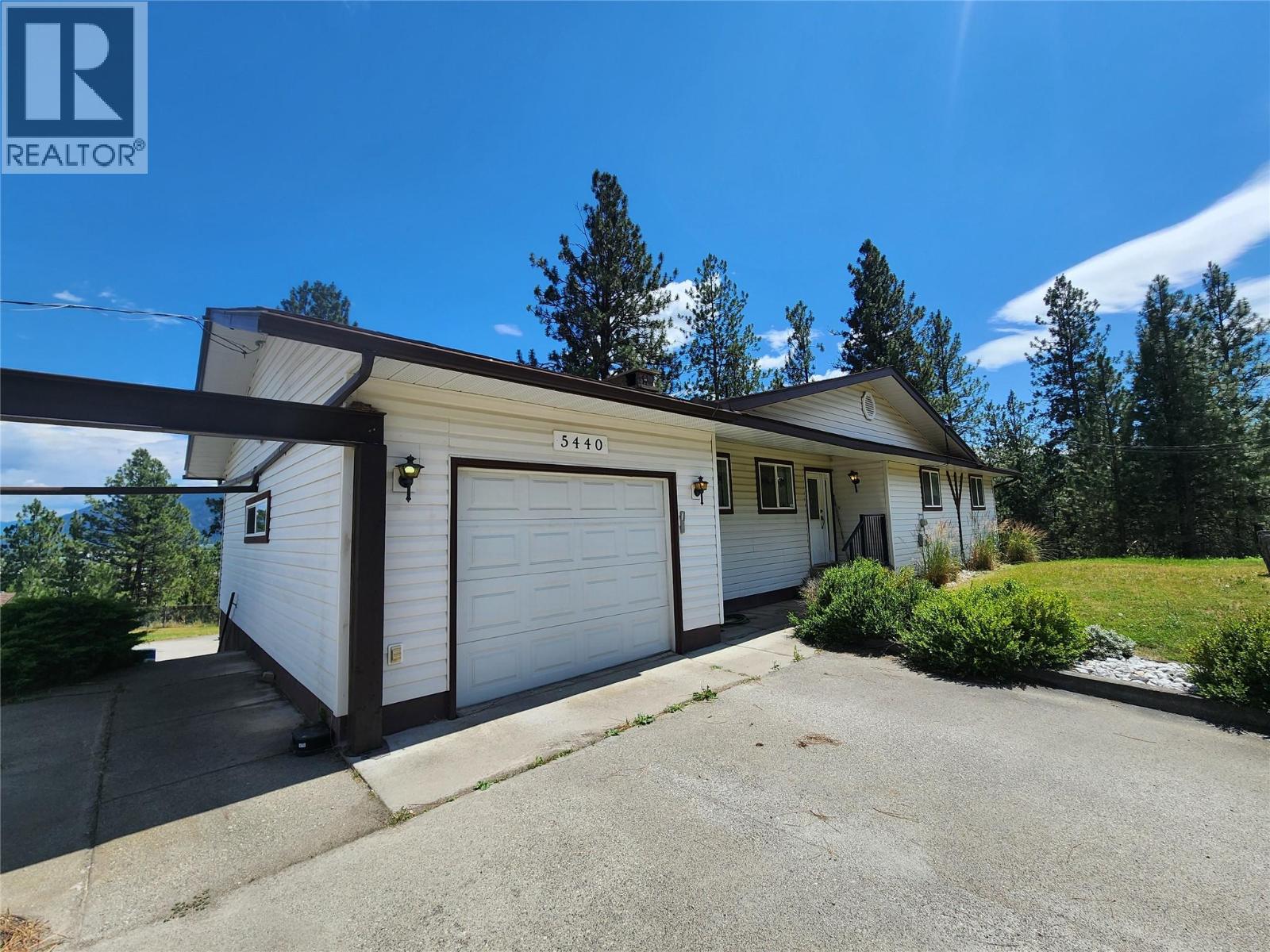 5440 41 Highway, Grand Forks, British Columbia  V0H 1H5 - Photo 3 - 10389271