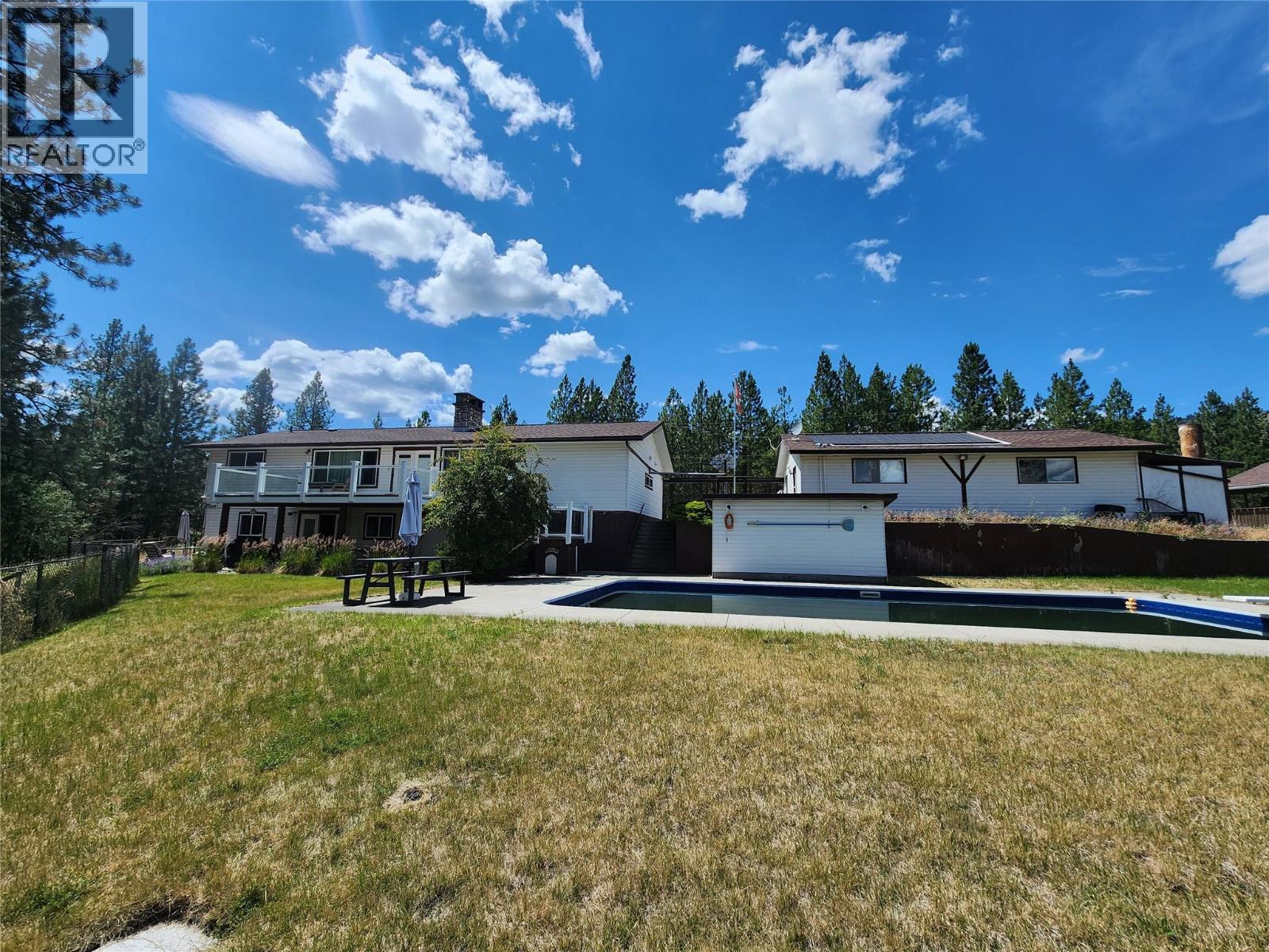 5440 41 Highway, Grand Forks, British Columbia  V0H 1H5 - Photo 5 - 10389271