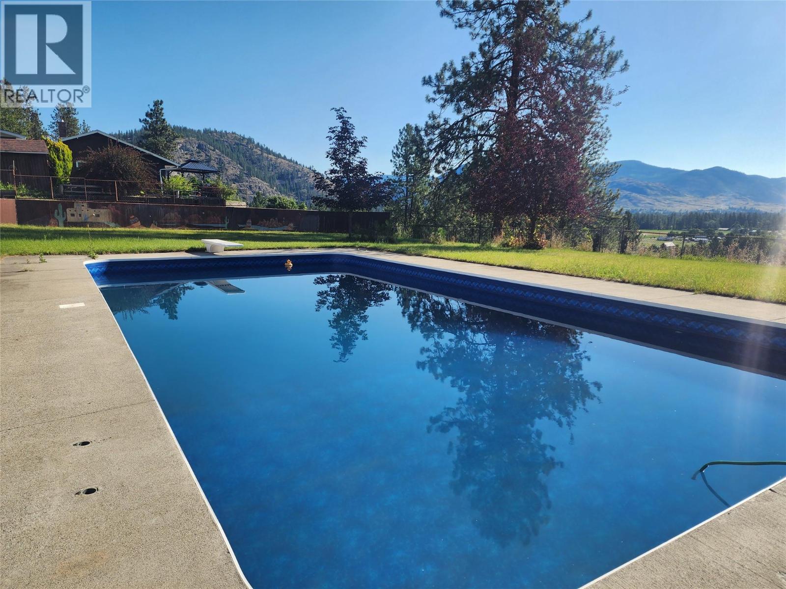 5440 41 Highway, Grand Forks, British Columbia  V0H 1H5 - Photo 8 - 10389271