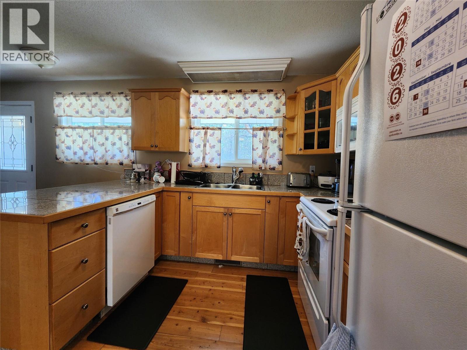 5440 41 Highway, Grand Forks, British Columbia  V0H 1H5 - Photo 9 - 10389271