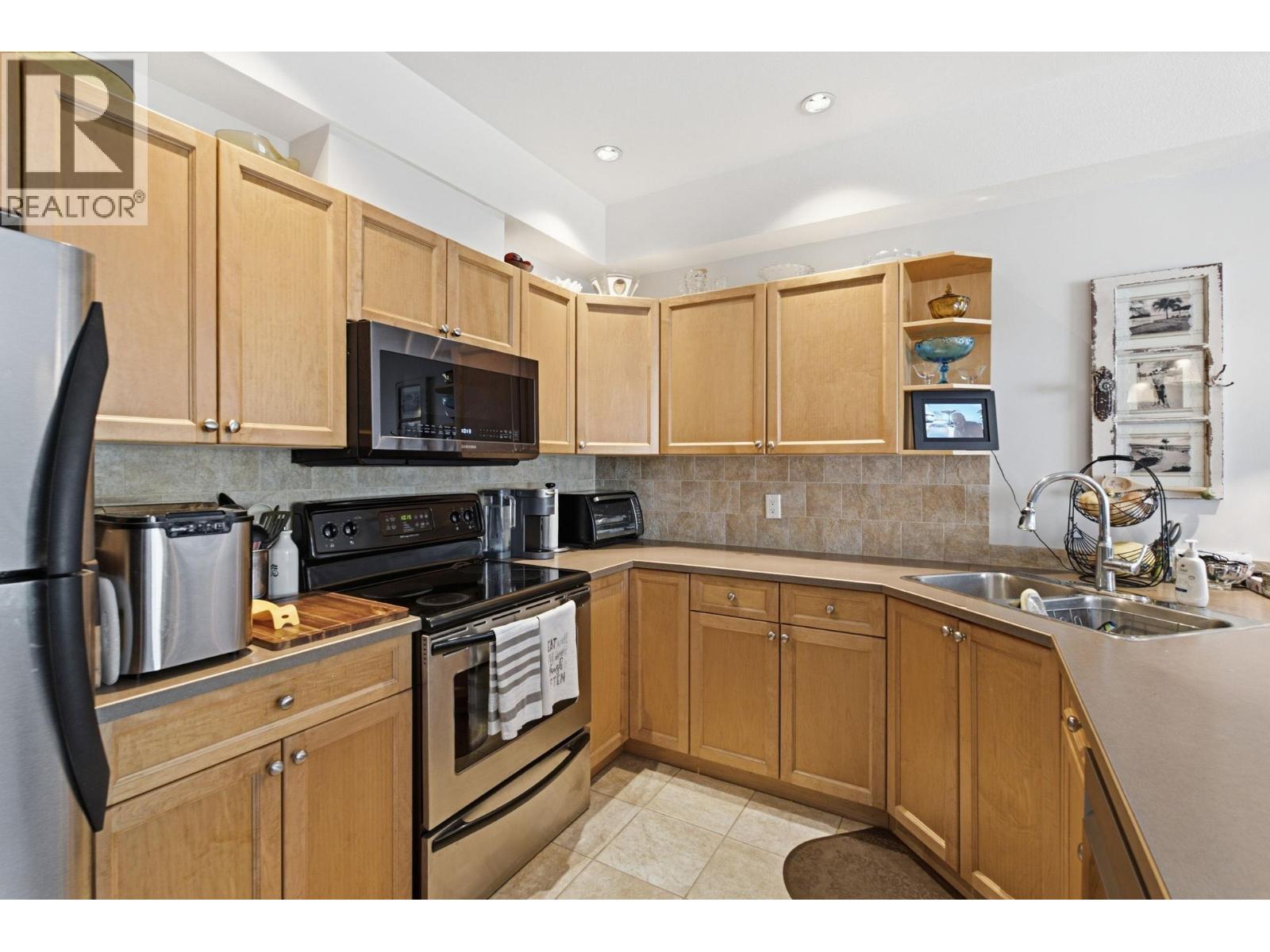 2120 Shannon Ridge Drive Unit# 214, West Kelowna, British Columbia  V4T 2Z3 - Photo 7 - 10391942