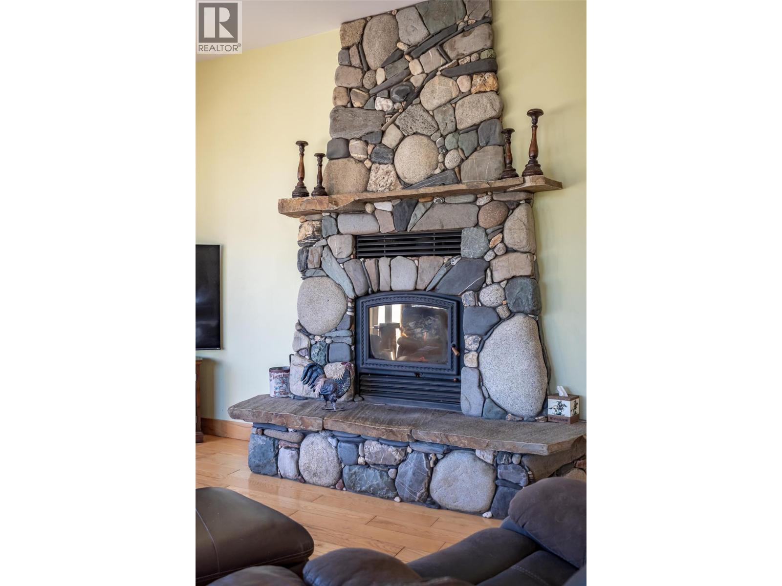 8840 Olson Road, Kaslo, British Columbia  V0G 1M0 - Photo 14 - 10393152