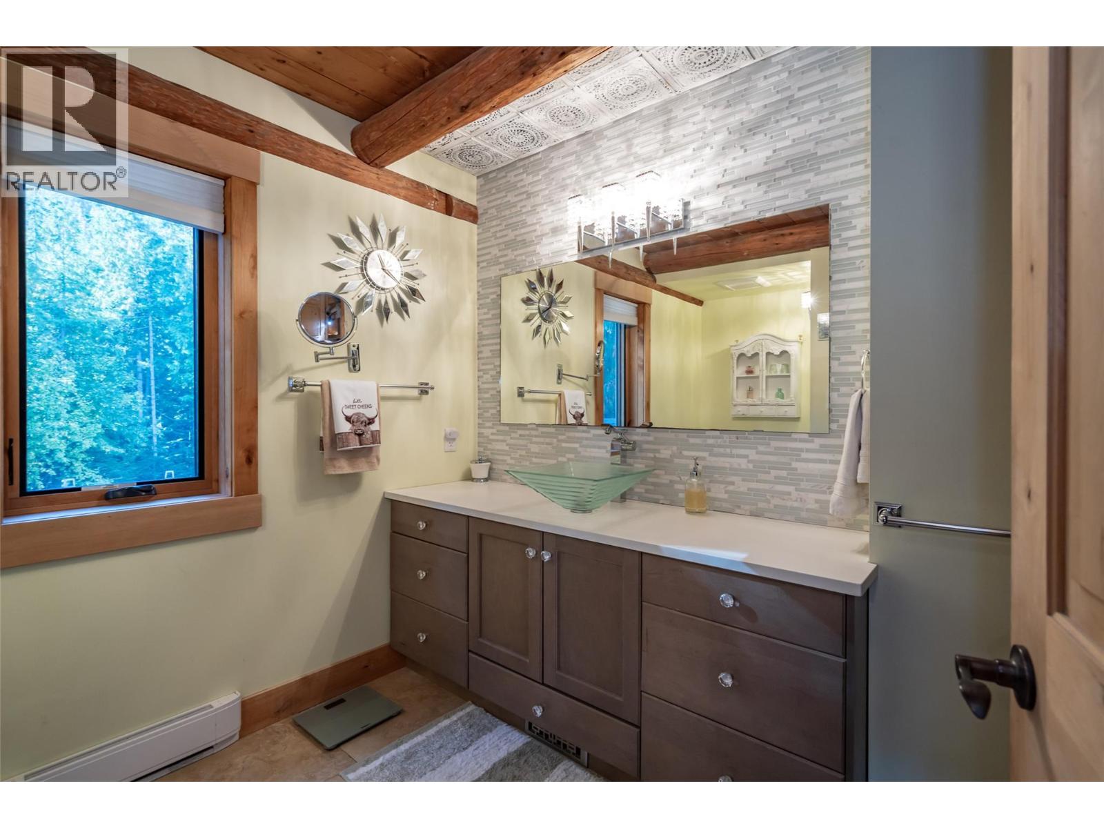 8840 Olson Road, Kaslo, British Columbia  V0G 1M0 - Photo 33 - 10393152