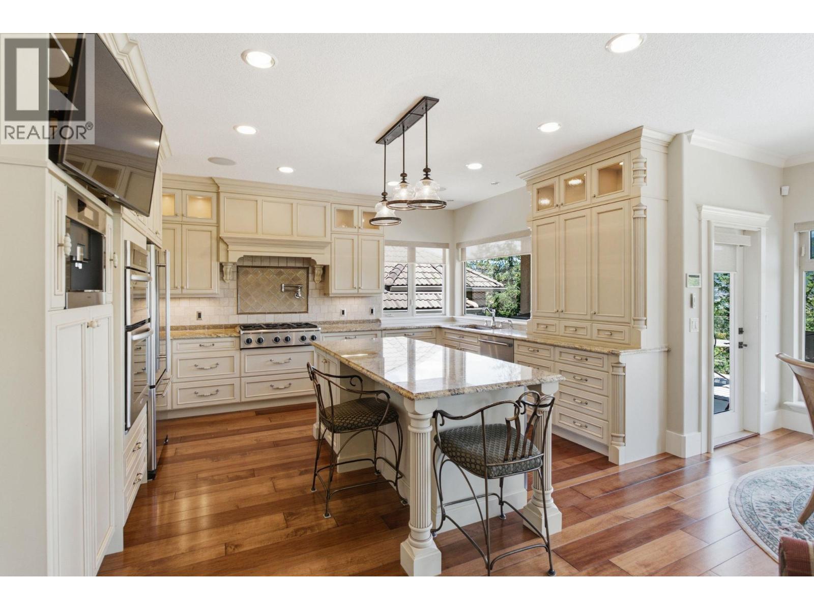 2109 Capistrano Drive, Kelowna, British Columbia  V1V 2N1 - Photo 13 - 10393633