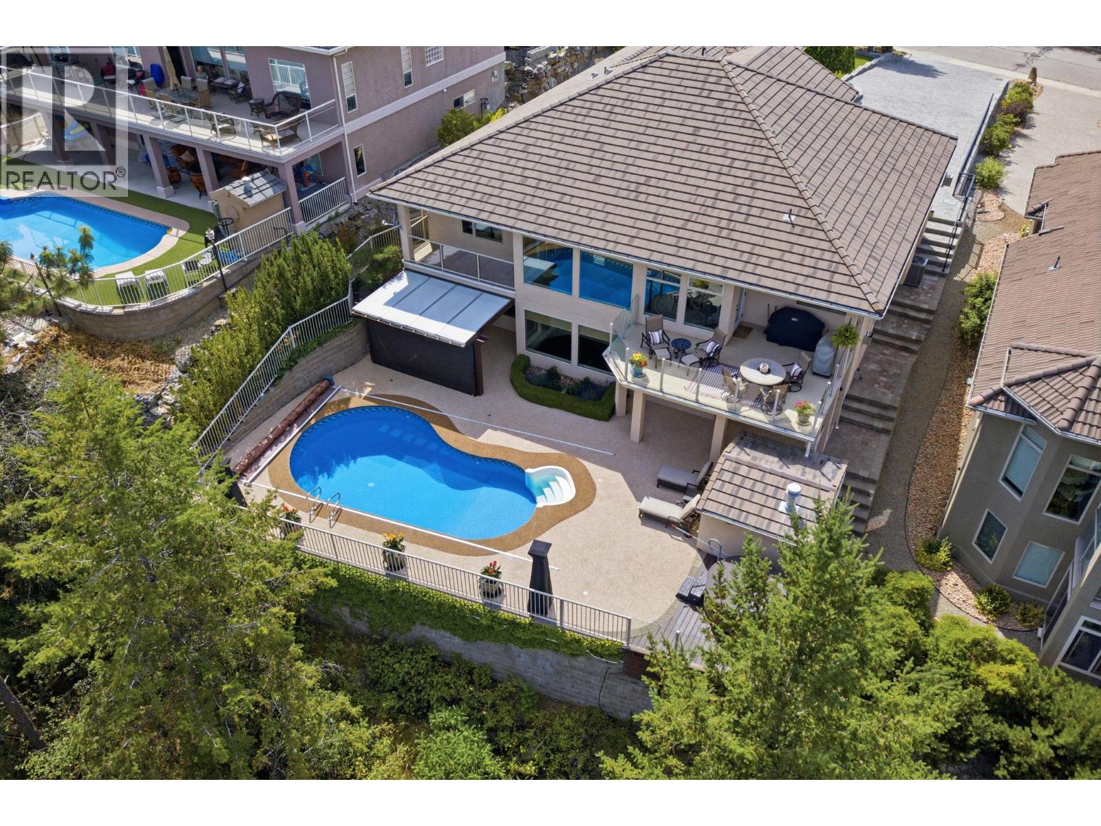 2109 Capistrano Drive, Kelowna, British Columbia  V1V 2N1 - Photo 2 - 10393633