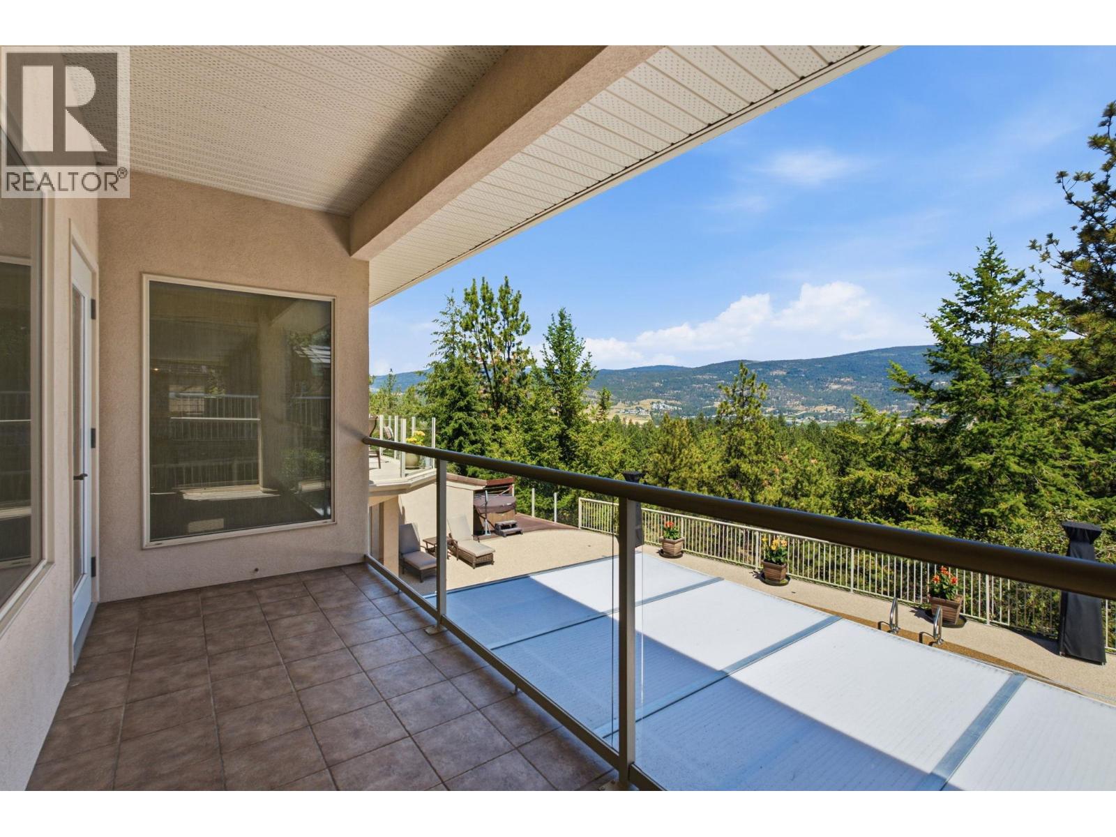 2109 Capistrano Drive, Kelowna, British Columbia  V1V 2N1 - Photo 31 - 10393633