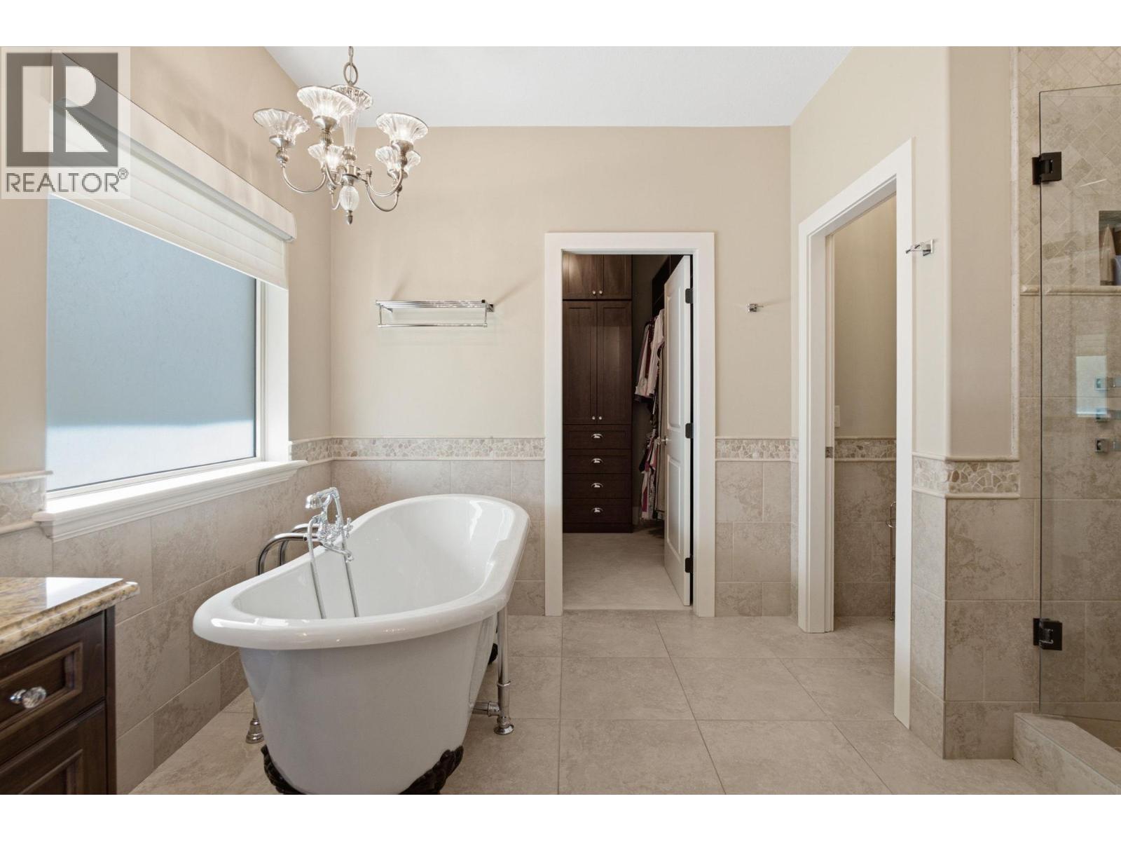 2109 Capistrano Drive, Kelowna, British Columbia  V1V 2N1 - Photo 36 - 10393633