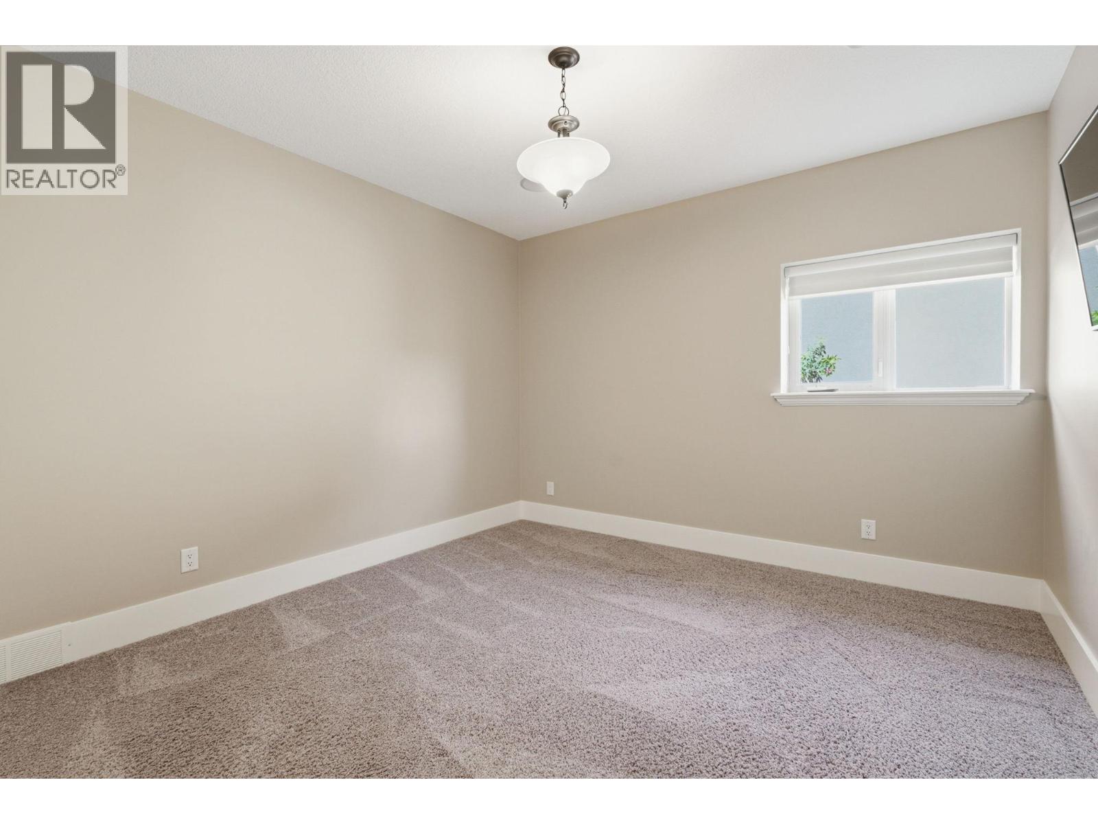 2109 Capistrano Drive, Kelowna, British Columbia  V1V 2N1 - Photo 48 - 10393633