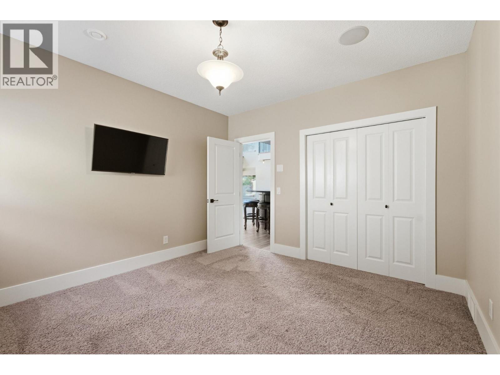 2109 Capistrano Drive, Kelowna, British Columbia  V1V 2N1 - Photo 50 - 10393633