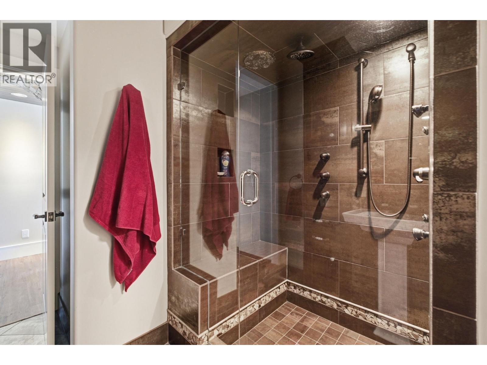 2109 Capistrano Drive, Kelowna, British Columbia  V1V 2N1 - Photo 61 - 10393633