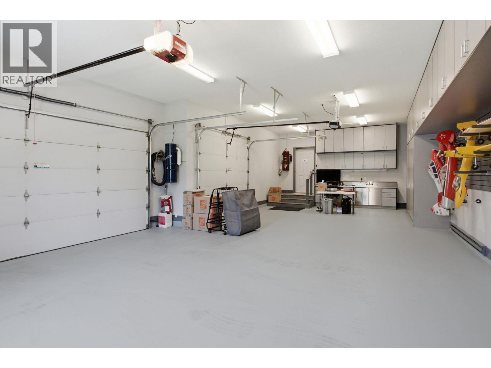 2109 Capistrano Drive, Kelowna, British Columbia  V1V 2N1 - Photo 70 - 10393633