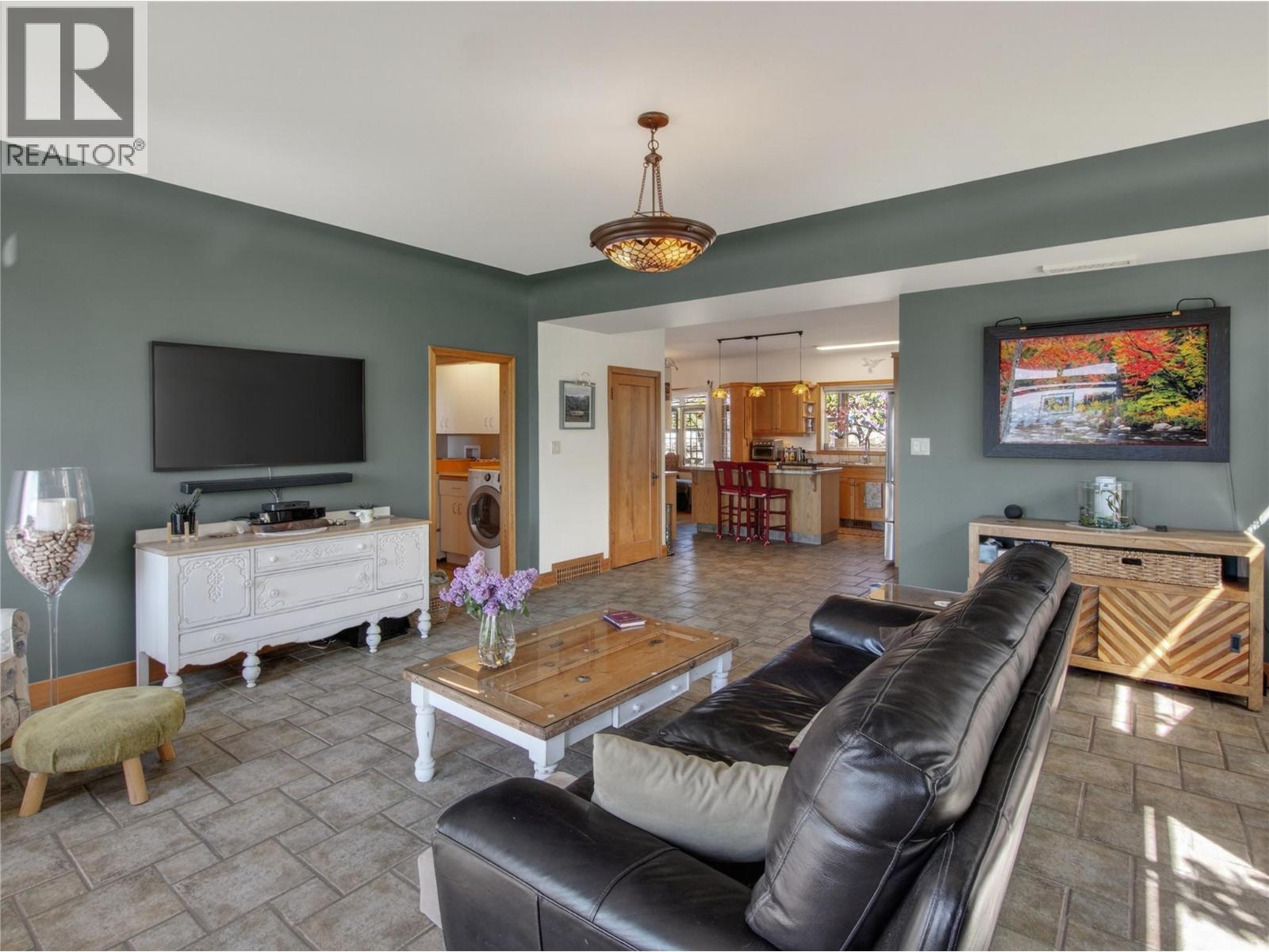 350 Middle Bench Road, Penticton, British Columbia  V2A 8S5 - Photo 17 - 10393835