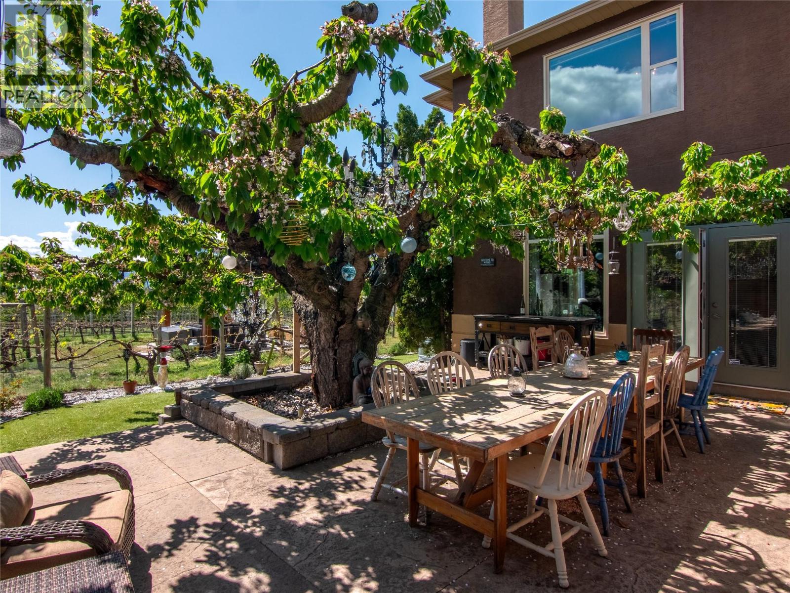 350 Middle Bench Road, Penticton, British Columbia  V2A 8S5 - Photo 4 - 10393835