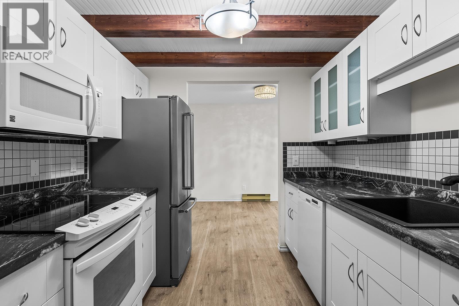 1450 Bertram Street Unit# 319, Kelowna, British Columbia  V1Y 8R9 - Photo 6 - 10392554