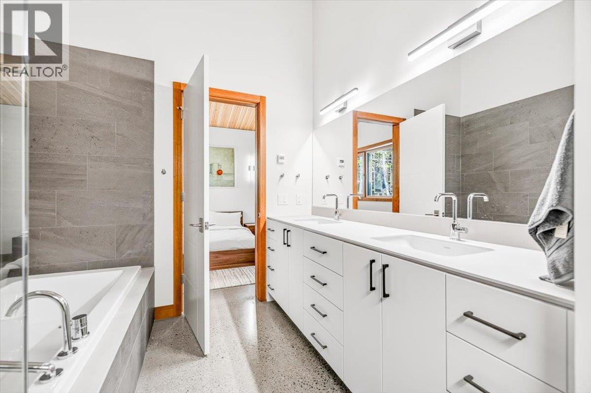 5538 Currie Bowl Way, Fernie, British Columbia  V0B 1M6 - Photo 51 - 10393817