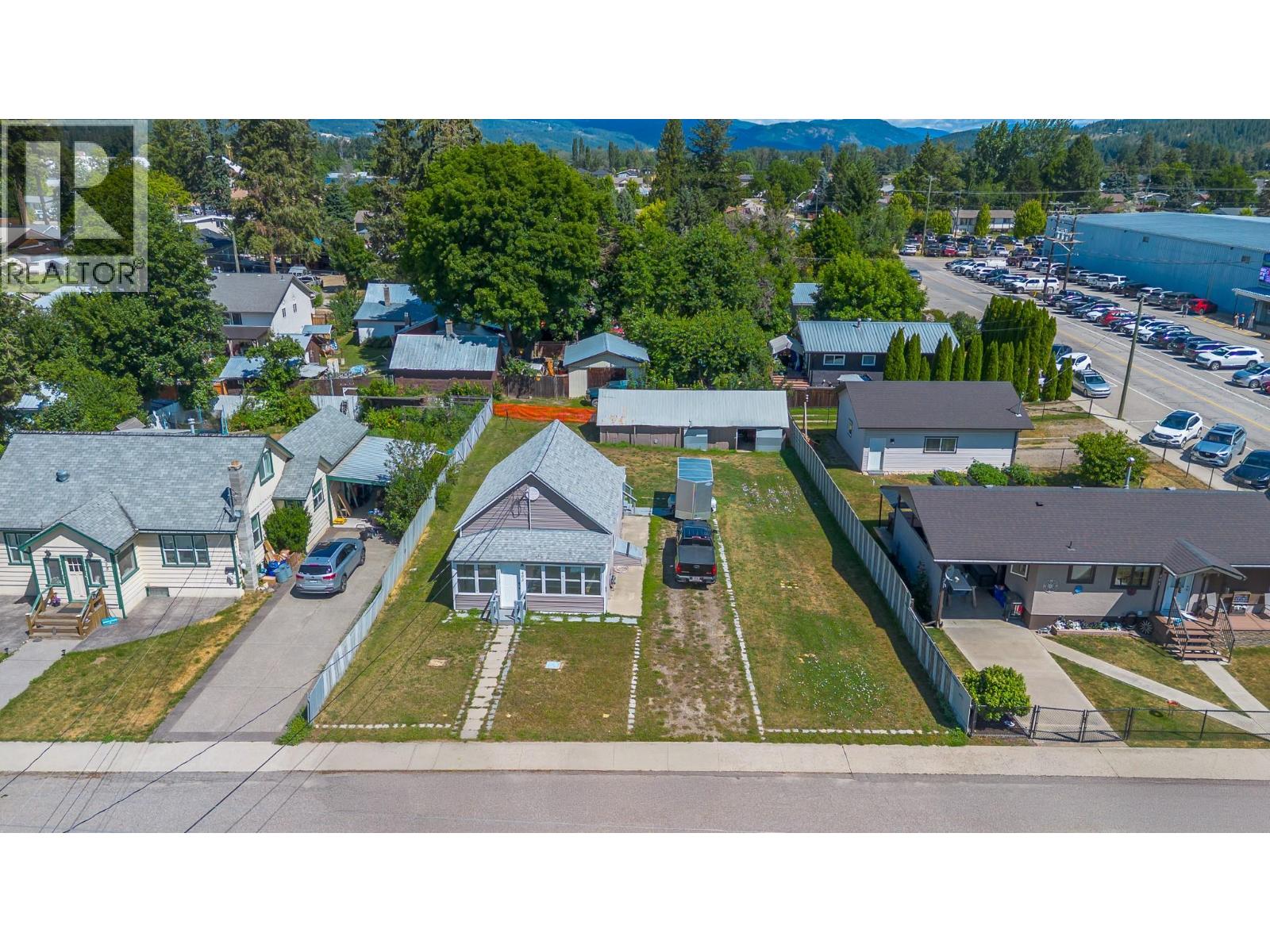 403 Howard Avenue, Enderby, British Columbia  V0E 1V2 - Photo 8 - 10393715