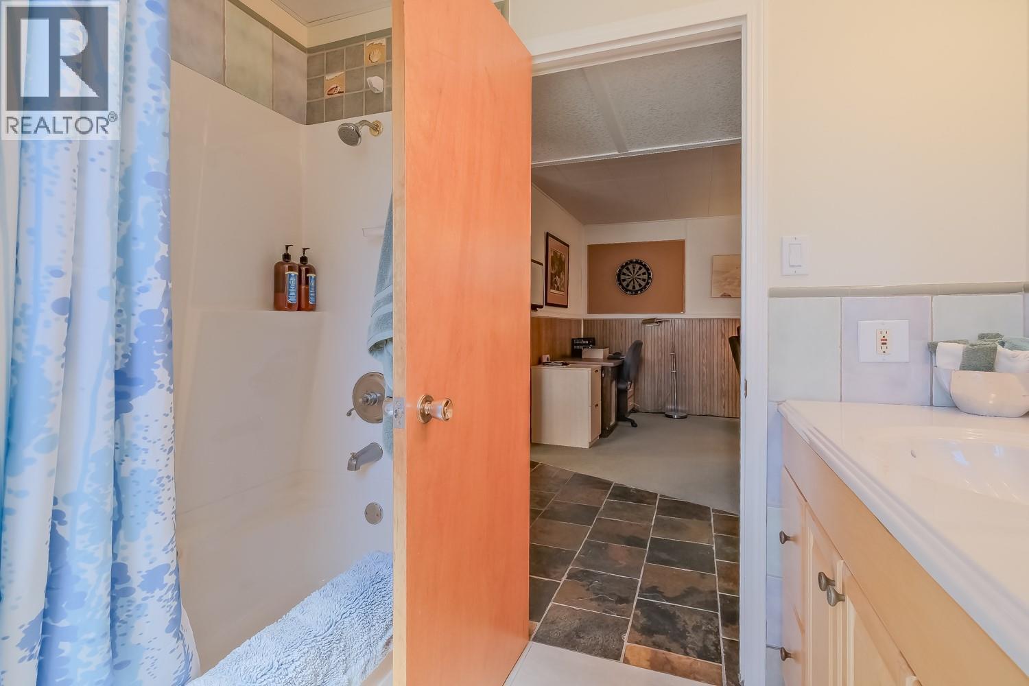 709 Bartlett Drive, Penticton, British Columbia  V2A 7K8 - Photo 27 - 10393882