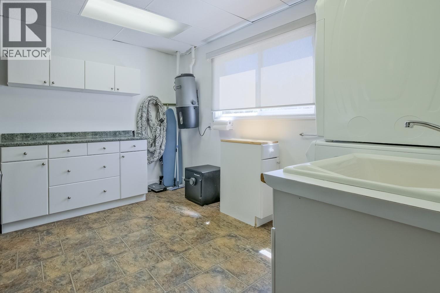 709 Bartlett Drive, Penticton, British Columbia  V2A 7K8 - Photo 28 - 10393882