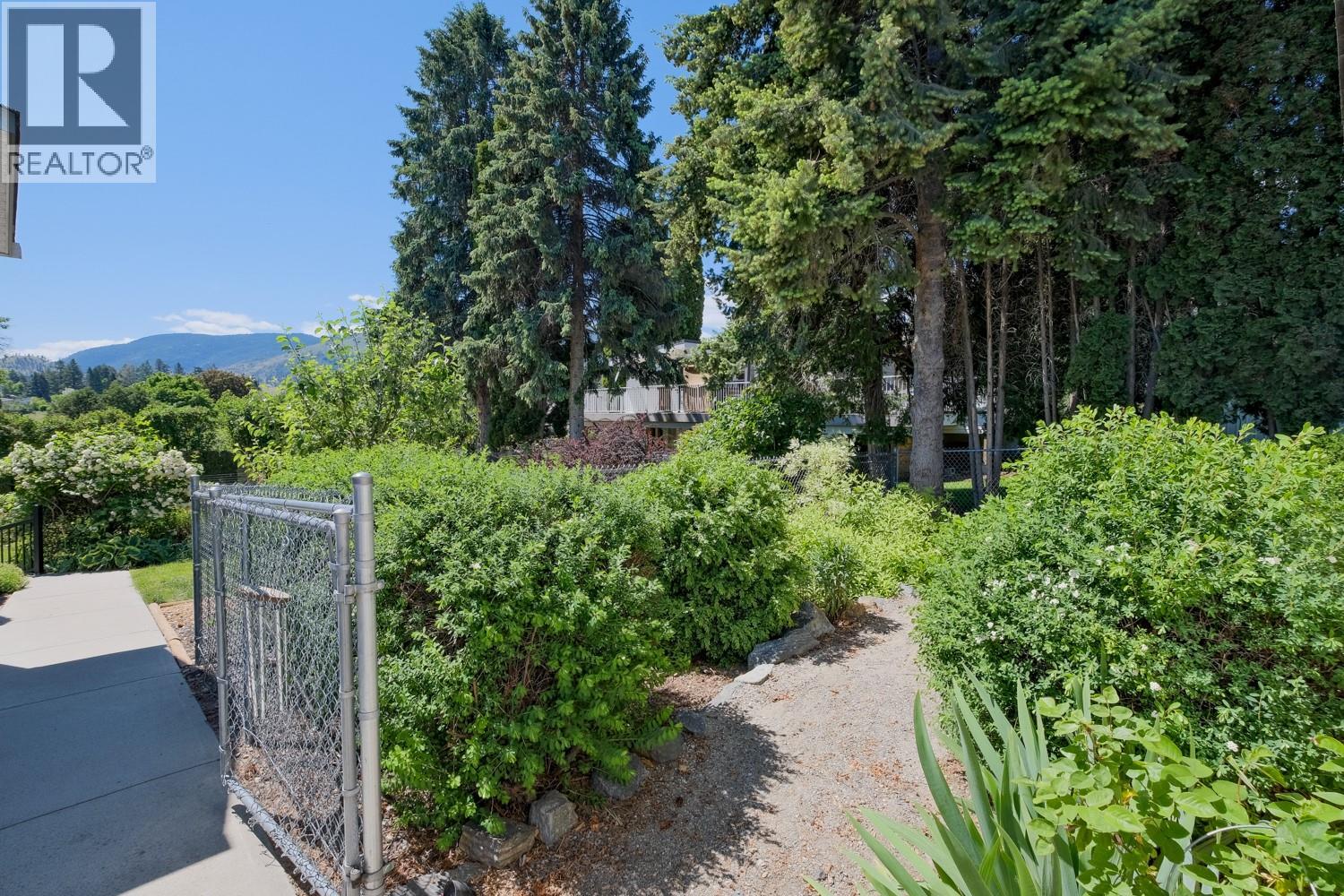 709 Bartlett Drive, Penticton, British Columbia  V2A 7K8 - Photo 33 - 10393882